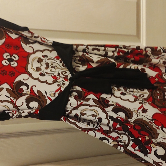 Wrap/V-Neck Sleeveless Tie-Back Lightweight Summer Dress - Picture 9 of 9